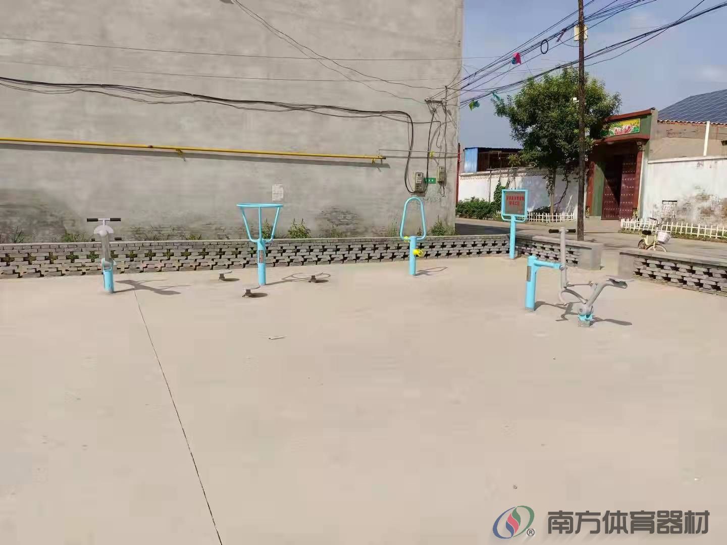 深泽县中桥头村健身场